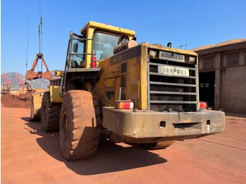 Loader KOMATSU WA500