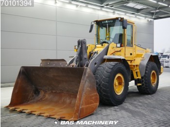 Loader Volvo L110E German machine - bucket with tips