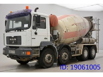 Concrete mixer truck MAN 32.364 - 8x4.: picture 1