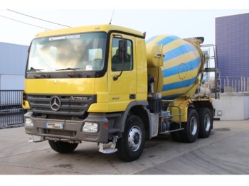 Concrete mixer truck Mercedes-Benz ACTROS 3332 BB + BETONMIXER LIEBHERR: picture 1