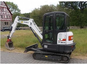 Mini excavator BOBCAT E32