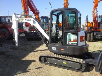 Mini excavator BOBCAT E35
