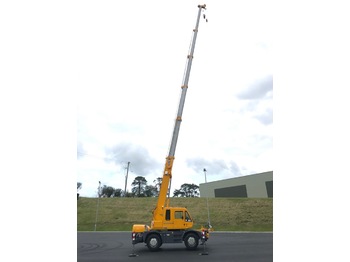 Mobile crane KATO 10 Ton Crane - Excellent Condition