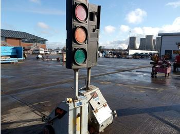 Construction equipment Pike Signals 3 Way Traffic Light System (2 of): picture 1