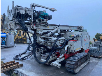 Comacchio MC8 - Pile driver