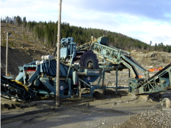 Powerscreen Fines master 120 - Construction machinery