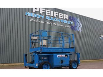 Scissor lift SkyJack SJ6826RT