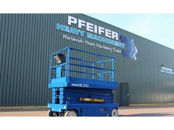 Scissor lift UpRight X32