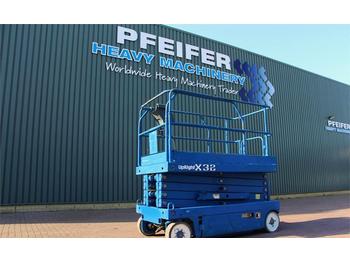 Scissor lift UpRight X32