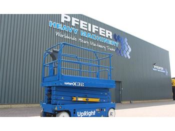 Scissor lift UpRight X32