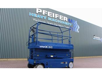 Scissor lift UpRight X32