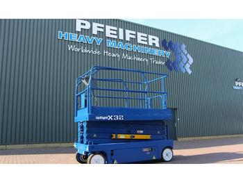 Scissor lift UpRight X32