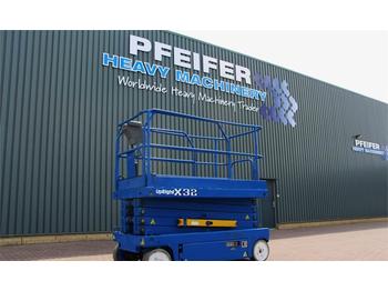 Scissor lift UpRight X32