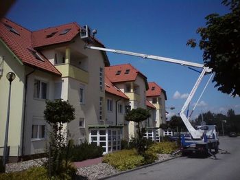 Truck mounted aerial platform NISSAN Cabstar- Cela Z210