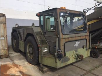 Stewart & Stevenson MB-2 - Pushback tractor