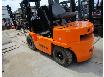 4-wheel front forklift HANGZHOU FD30