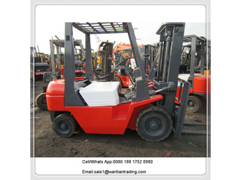 4-wheel front forklift TCM fd30