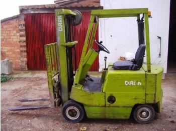 Clark H500 - Y30. Diesel - Material handling equipment
