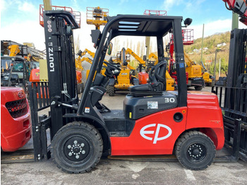 EP CPCD30T8 - Diesel forklift: picture 1