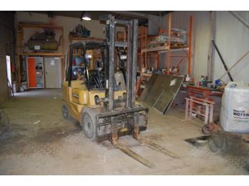Forklift CATERPILLAR DP30K