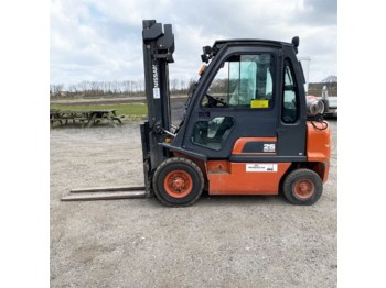 Forklift Nissan 25