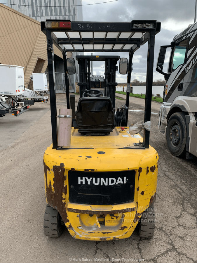 Electric forklift Hyundai 30BH-7: picture 6