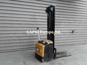 Stacker Caterpillar NSP16N
