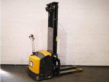 Stacker Caterpillar NSP16NI