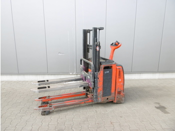 Stacker LINDE L 12