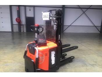 Stacker Toyota BT TOYOTA SPE125L