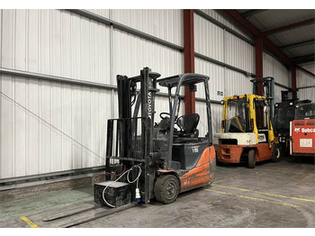 Electric forklift Toyota 8FBET15: picture 3