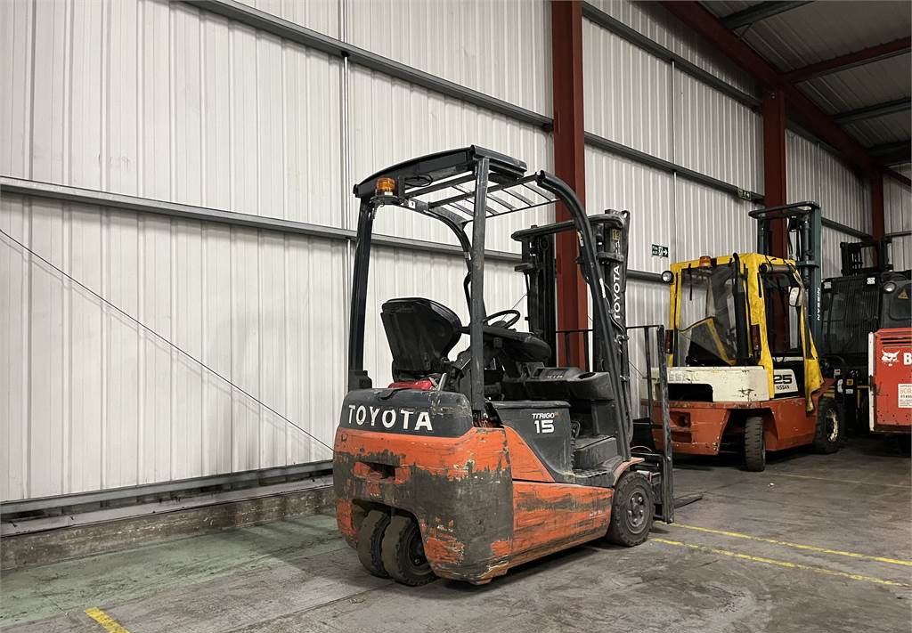 Electric forklift Toyota 8FBET15: picture 6
