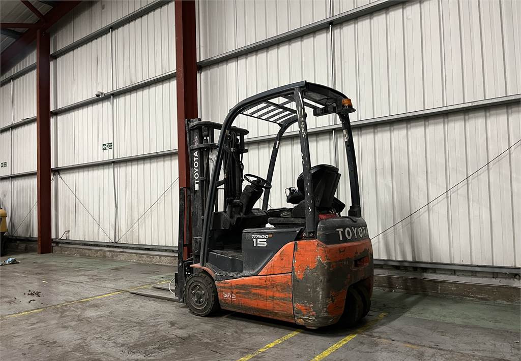 Electric forklift Toyota 8FBET15: picture 2