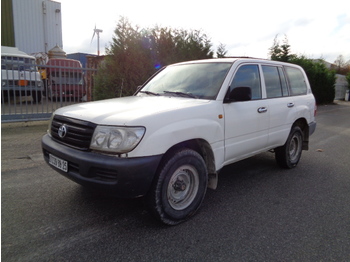 Car Toyota Land Cruiser 105D: picture 1