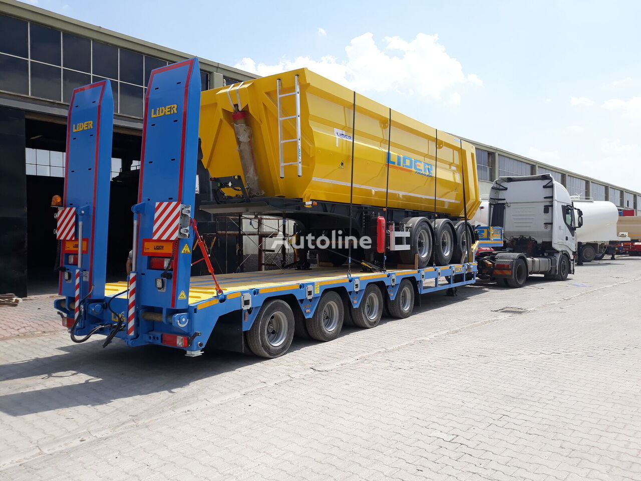New Low loader semi-trailer for transportation of heavy machinery LIDER 2024  model new directly from manufacturer company available stock: picture 11