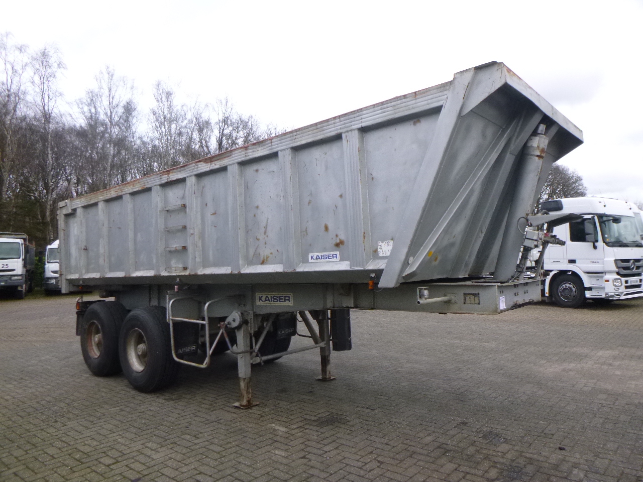 Tipper semi-trailer Robuste Kaiser Tipper trailer steel 24 m3 + tarpaulin: picture 2