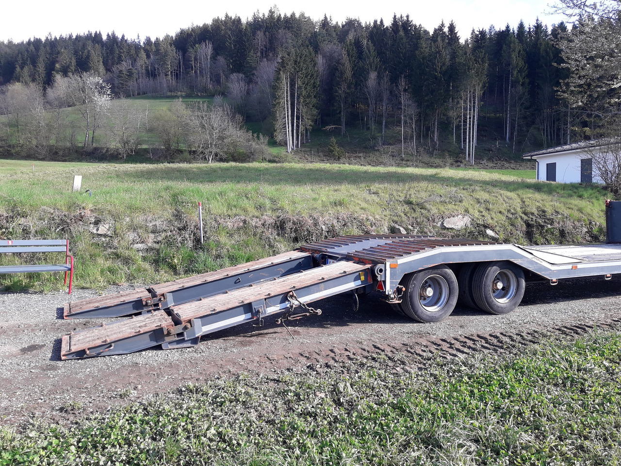 Low loader semi-trailer for transportation of heavy machinery Schwarzmüller F-S42-1AAA: picture 2