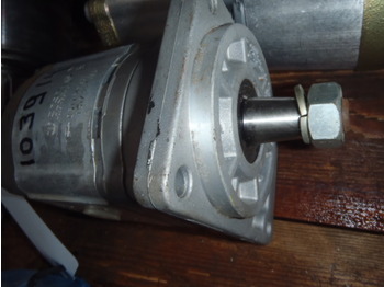 Bosch 511545601 - Hydraulic pump