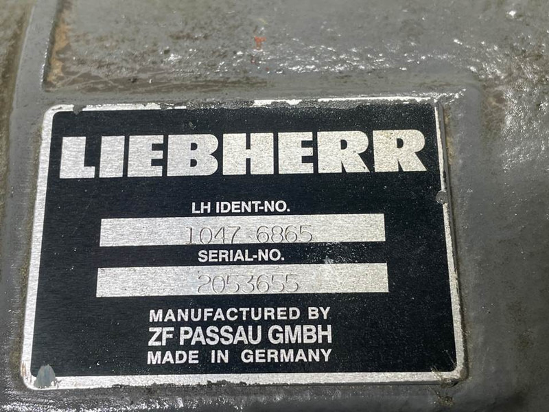 Axle and parts for Construction machinery Liebherr A924C-10489761-Differential housing: picture 4