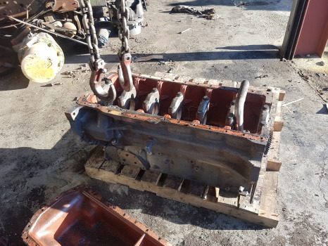 Engine and parts New Holland 60, Ts, Tm Series, Parts Engine Block 87840783: picture 4