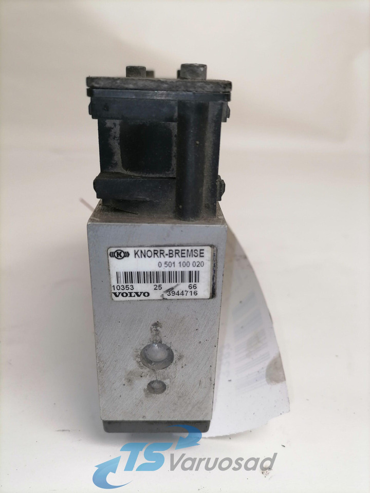 Brake valve for Truck Volvo Air suspension control valve, ECAS 3944716: picture 5