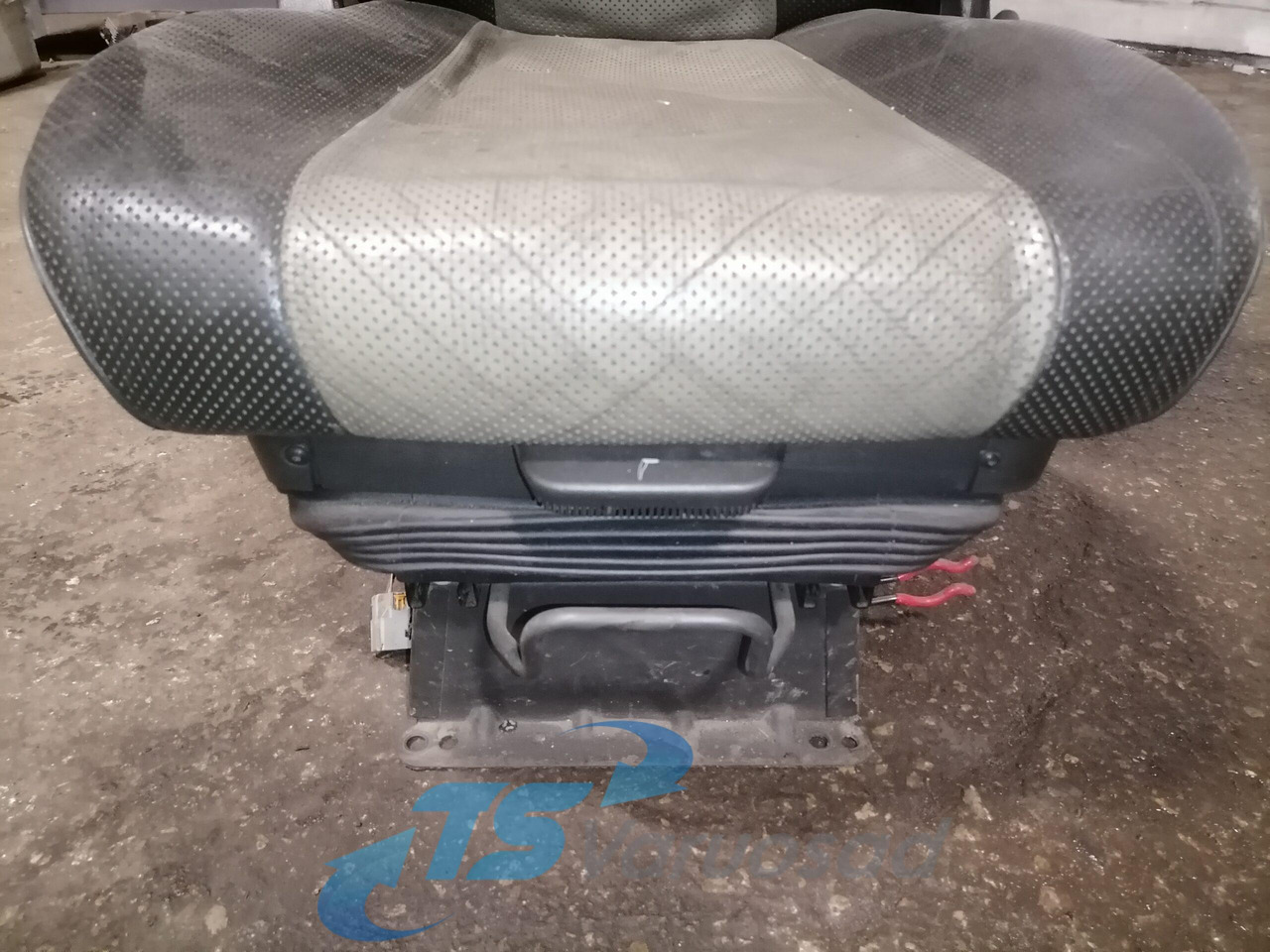 Seat for Truck Volvo Driver seat 22040053: picture 2