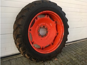 Wheels/ tires Good Year 13.6X38 Wiel