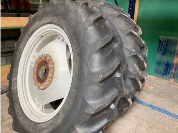Wheels/ tires Good year 16.9R38 Wielen
