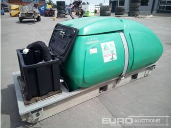 Storage tank Western Skid Mounted Plastic Water Bowser, Electric Pump: picture 1