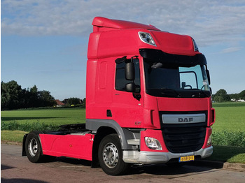 DAF CF 400 spacecab skirts - Tractor unit: picture 5