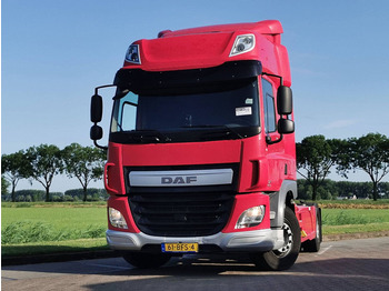 DAF CF 400 spacecab skirts - Tractor unit: picture 1