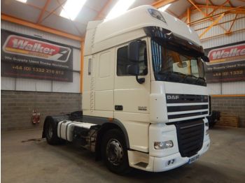 Tractor unit DAF XF105: picture 1