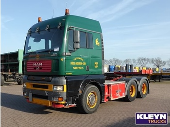 Tractor unit MAN 26.430 6X4 MANUAL: picture 1