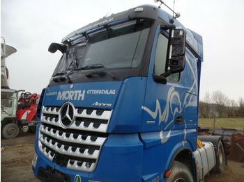 Tractor unit Mercedes-Benz 21 51: picture 1